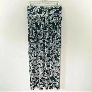 Coldwater Creek black skirt with cream print
